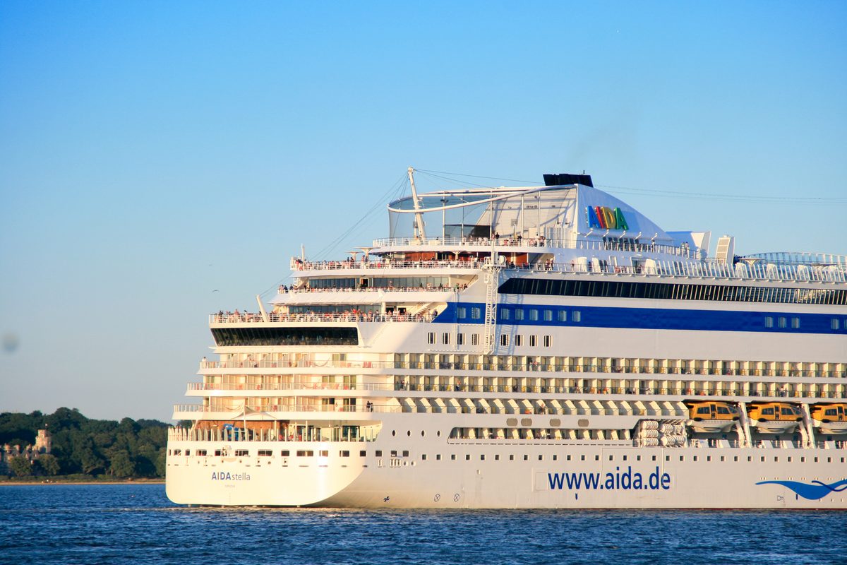 Die AIDAstella auf See